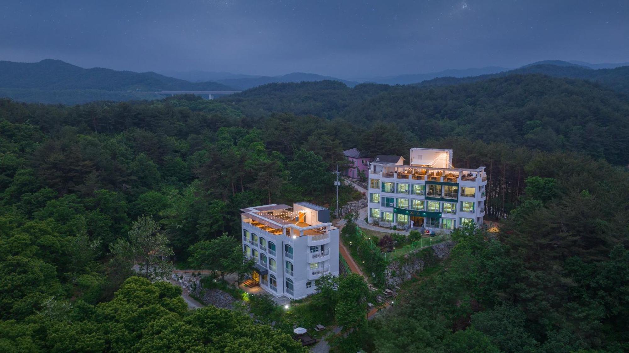 Zio Pinetree Hotel Yangyang Ngoại thất bức ảnh