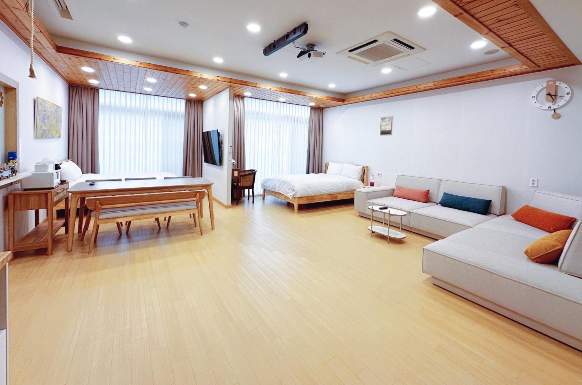 Zio Pinetree Hotel Yangyang Ngoại thất bức ảnh